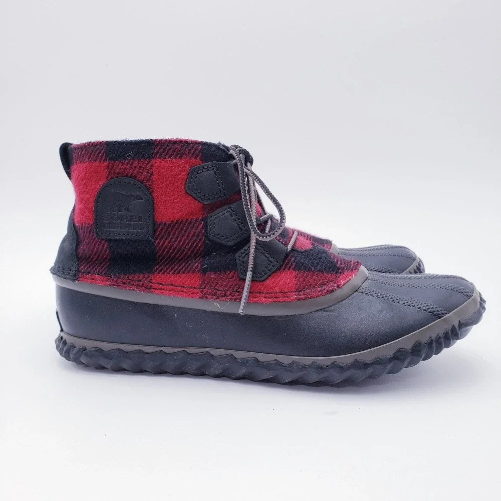 Sorel Out N About Rain Boots Red Black Buffalo Plaid Waterproof Duck Boots 8.5‎